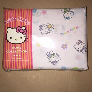Hello Kitty twin sheet set